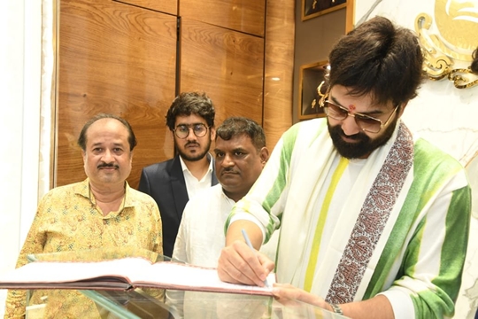 Radhika jewellers mira road deals